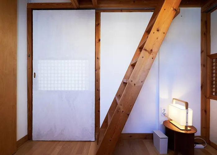 Jay Hanok ㅡ 3br 3bath ㅡ 8min From Anguk Stn Сasa de vacaciones Seúl