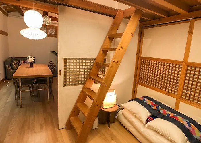 Jay Hanok ㅡ 3br 3bath ㅡ 8min From Anguk Stn Сasa de vacaciones Seúl