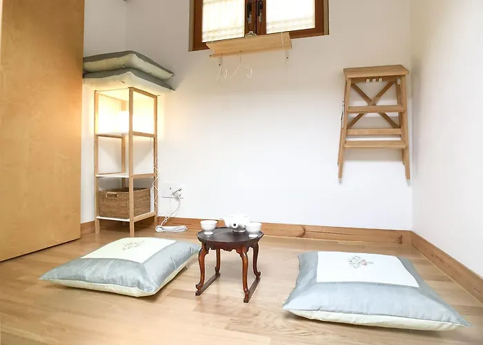 Сasa de vacaciones Jay Hanok ㅡ 3br 3bath ㅡ 8min From Anguk Stn