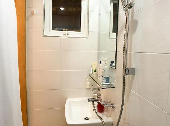 Jay Hanok ㅡ 3br 3bath ㅡ 8min From Anguk Stn * Seúl